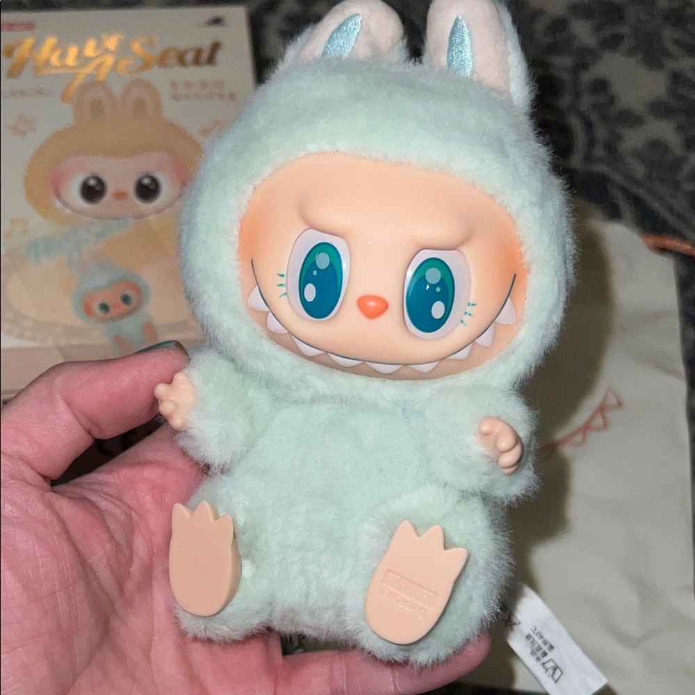 Have A Seat Ququ Labubu